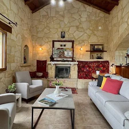 Villa Toula With Pool Nr Armeni Crete Makhairoí